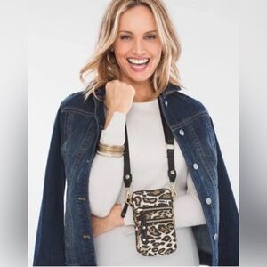 Chicos Staci Animal Print Crossbody Phone Wallet NWOT